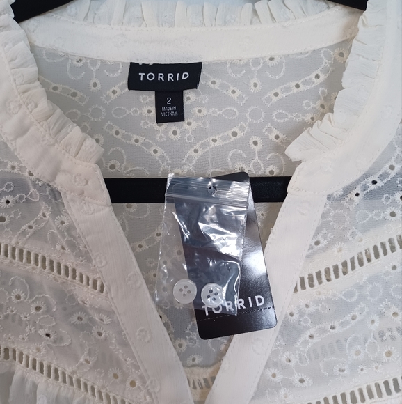 NWT Torrid Chiffon Blouse - Picture 4 of 12